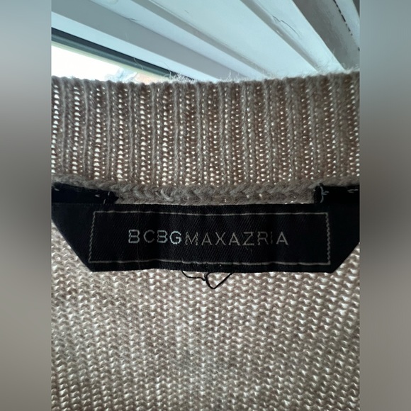 Med BCBG short sleeved wool/cashmere dress - Picture 3 of 8